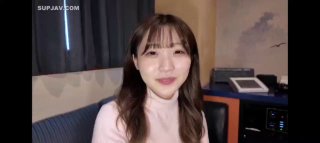 漂亮少妇上位骑乘全自动 身材不错 稀毛粉穴 被大肉棒操的白浆直流